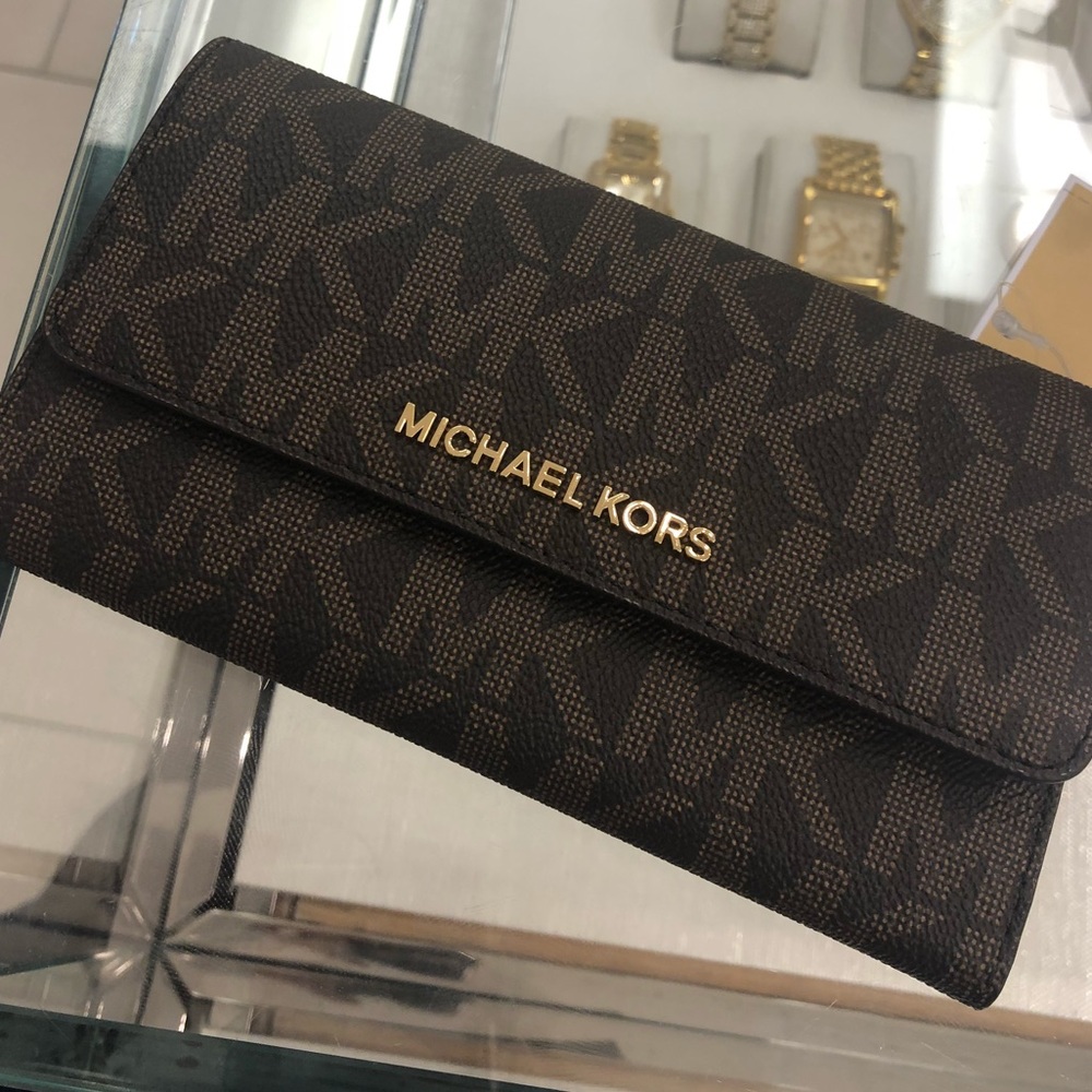 Michael kors wallet